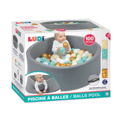 Piscina de juego redonda con pelotas