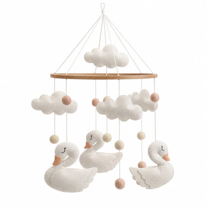 Móvil Madera Bebé Cisnes