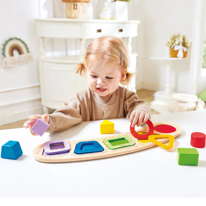 Encaje clasificación de colores y formas