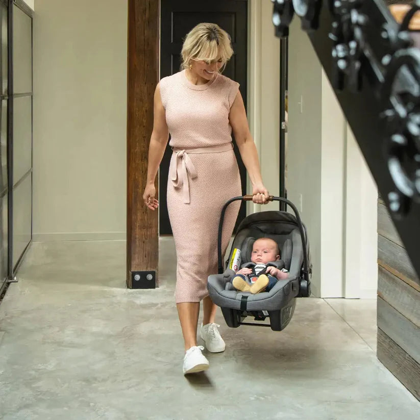Silla de Auto Huevito Nido Pipa™ Next Caviar