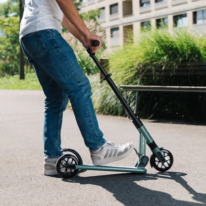 Scooter Adolescentes Suspensión Sprite 2 ruedas Verde