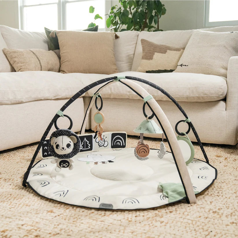 Gimnasio Black & White Decor